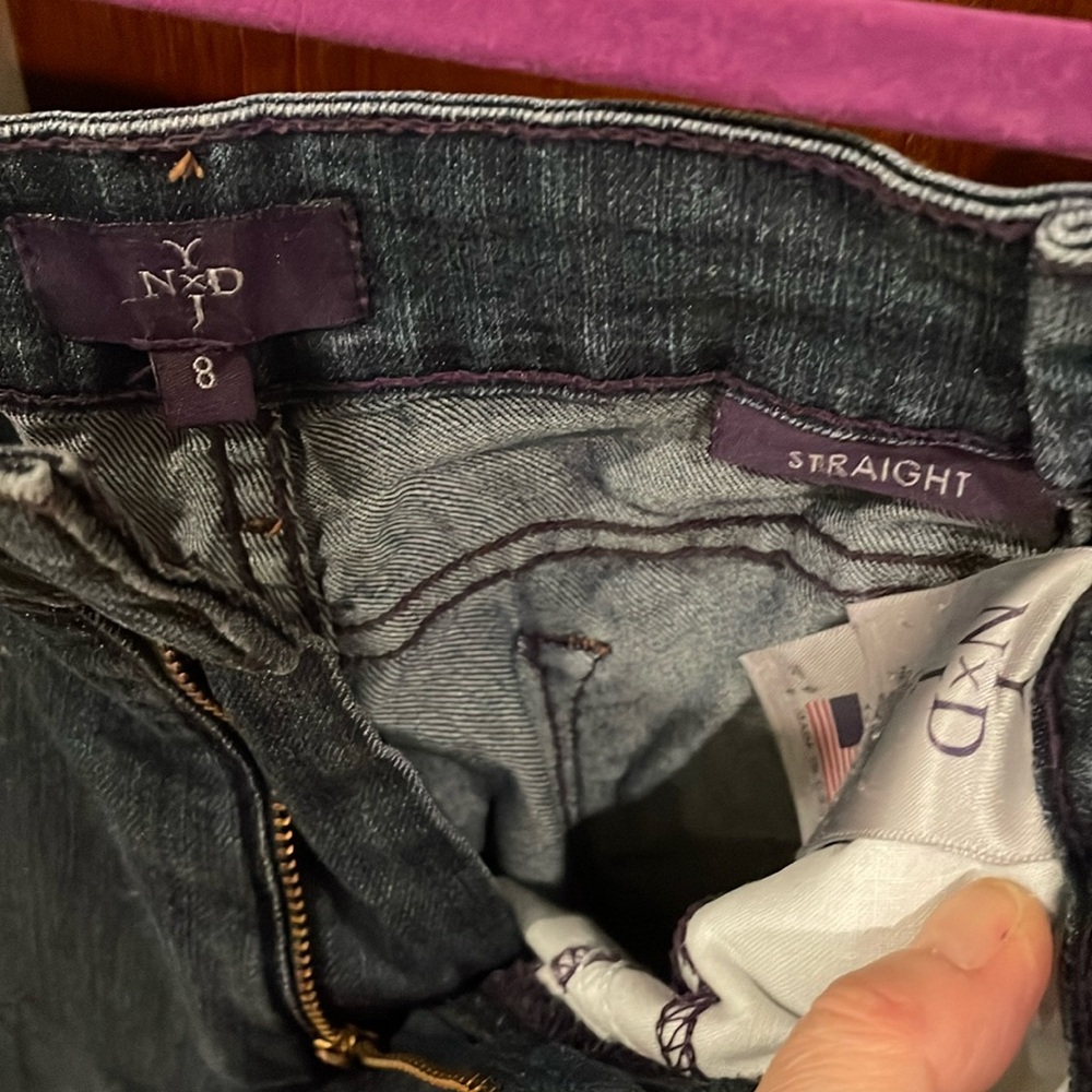 NYDJ size 8 straight leg jean.